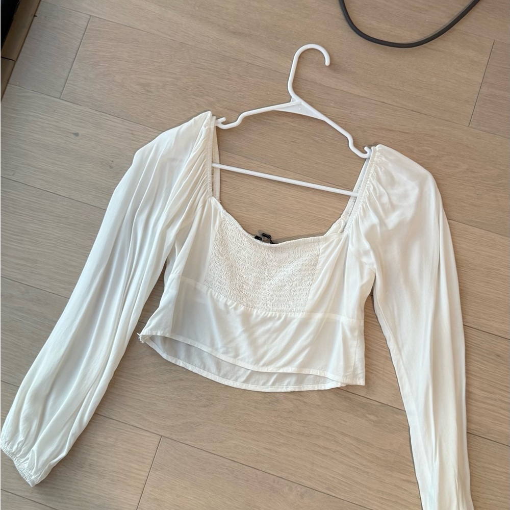 White long sleeve top size medium